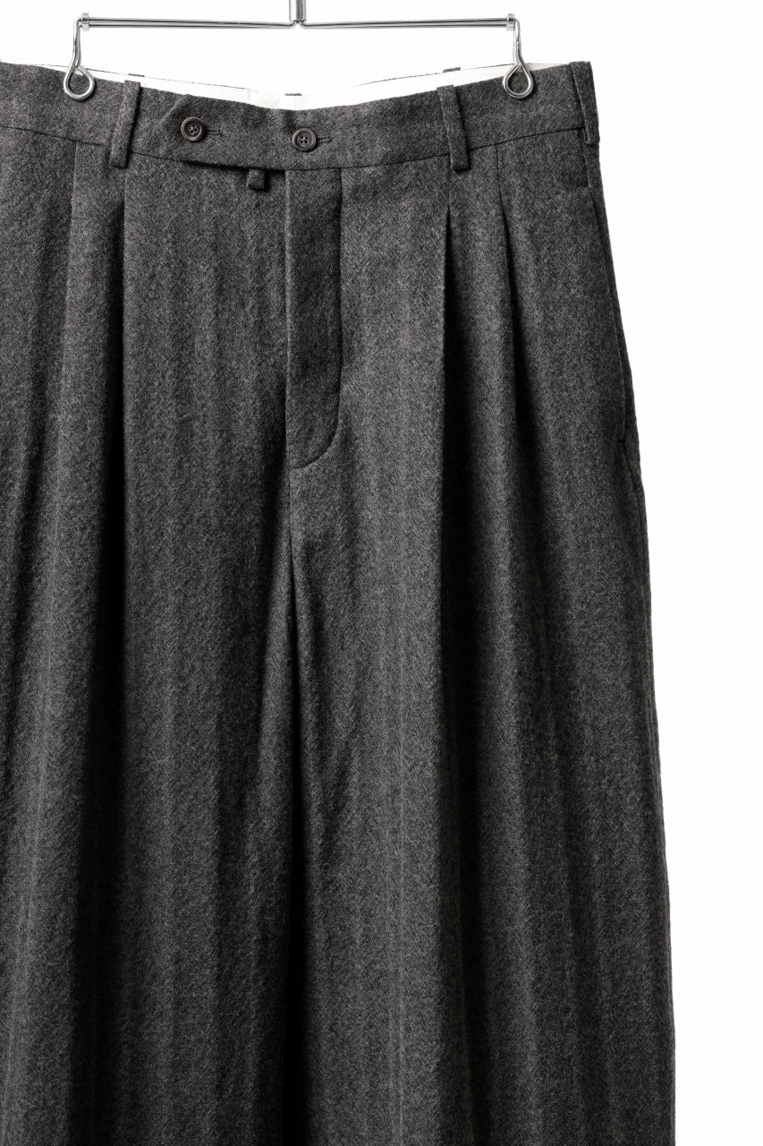 forme d'expression 2Tucked Baggy Pants (Grey) - Image 11