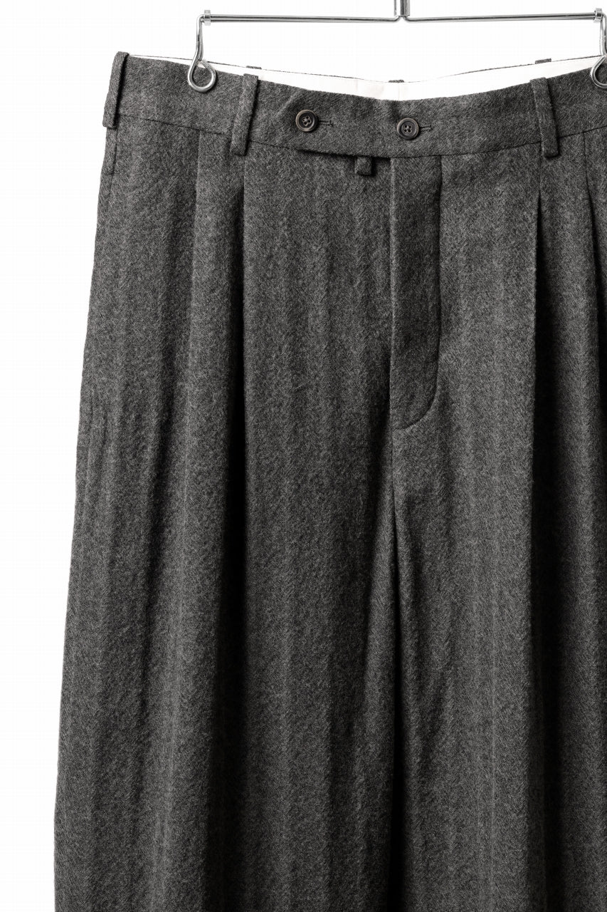 forme d'expression 2Tucked Baggy Pants (Grey) - Image 18