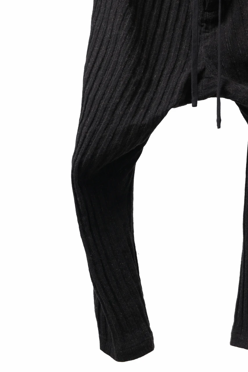 forme d'expression 2-Tucked Sarouel Pants (Black) - Image 11
