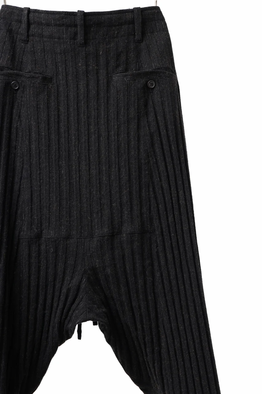 forme d'expression 2-Tucked Sarouel Pants (Black) - Image 22