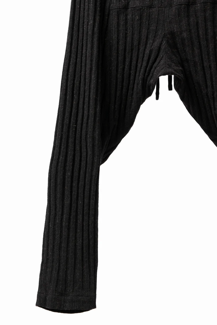 forme d'expression 2-Tucked Sarouel Pants (Black) - Image 23