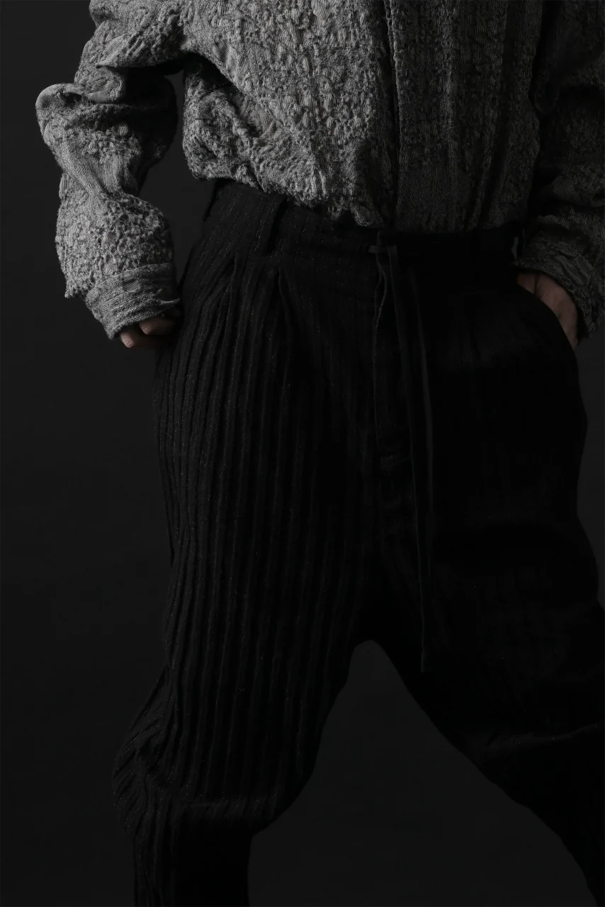forme d'expression 2-Tucked Sarouel Pants (Black) - Image 31