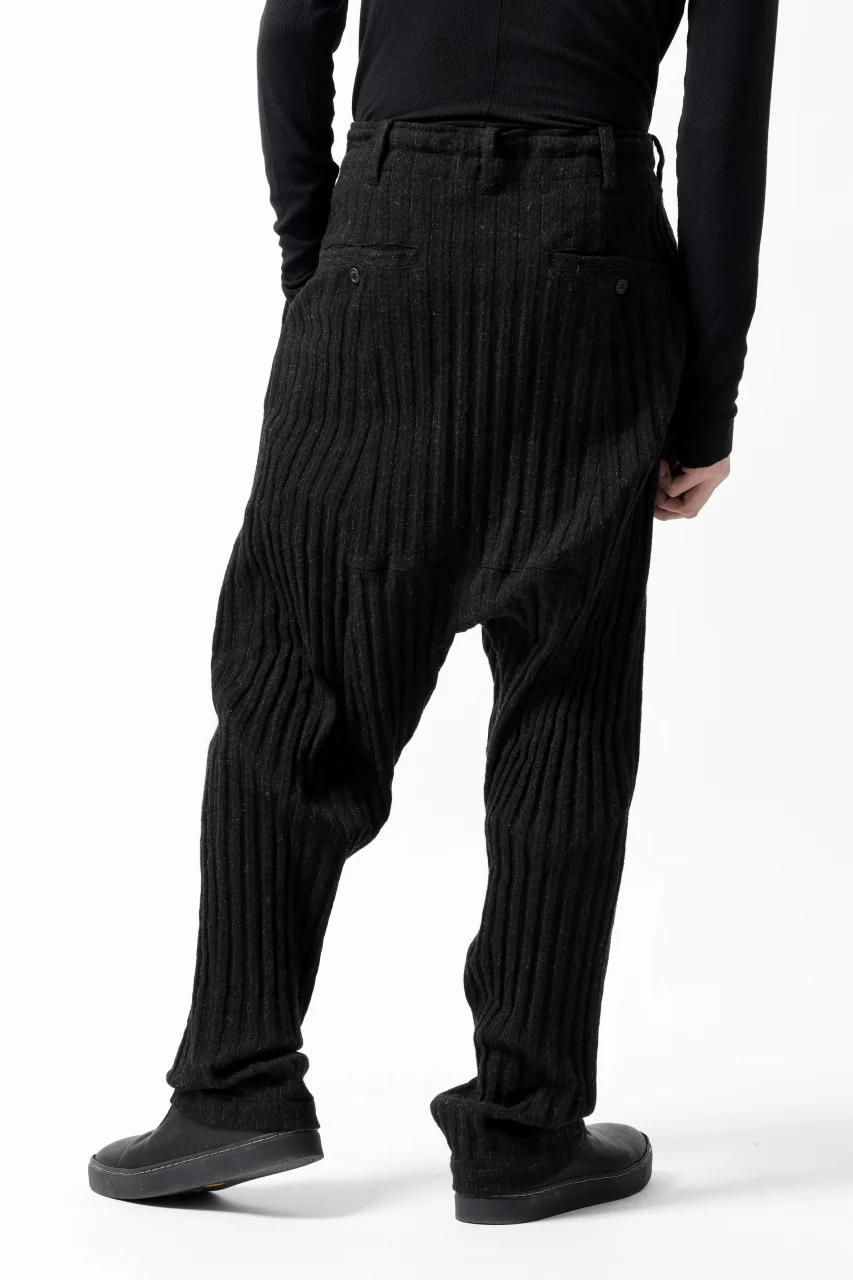 forme d'expression 2-Tucked Sarouel Pants (Black) - Image 6