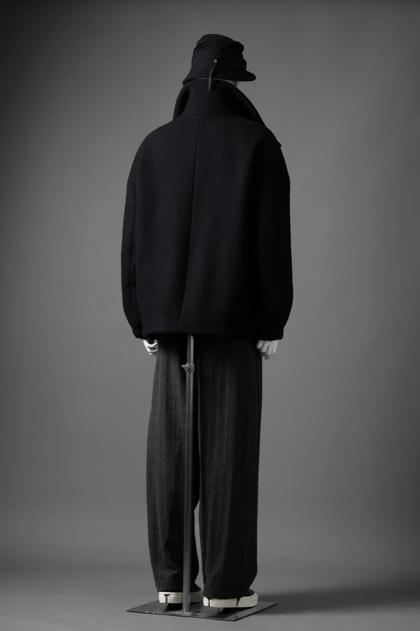 forme d'expression Bomber Short Coat (Black) - Image 40