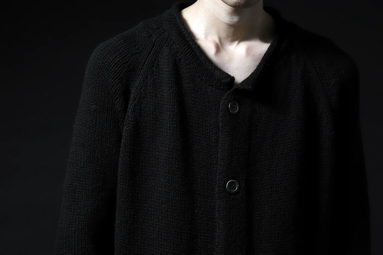 forme d'expression Buttoned Up Knitted Coat (Black) - Image 32