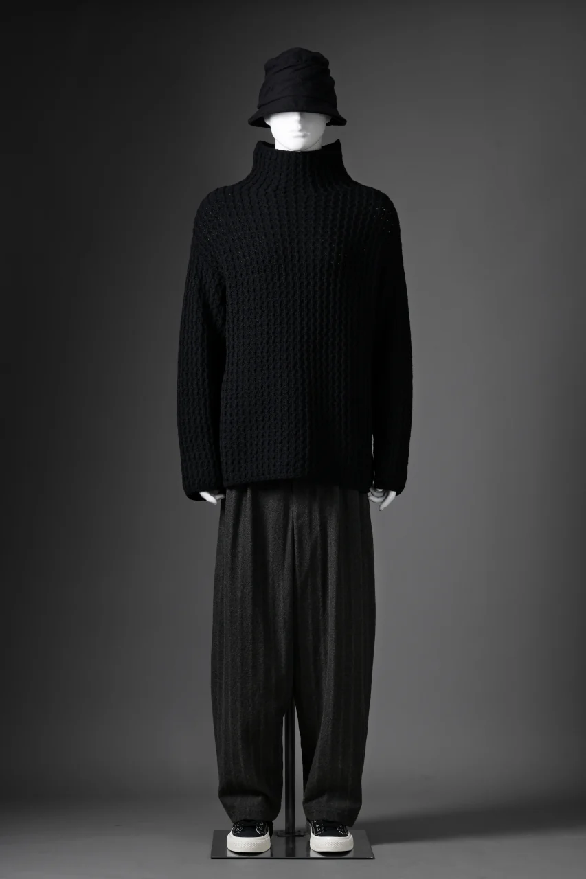 forme d'expression Chunky Ribbed Knit Sweater (Black) - Image 19