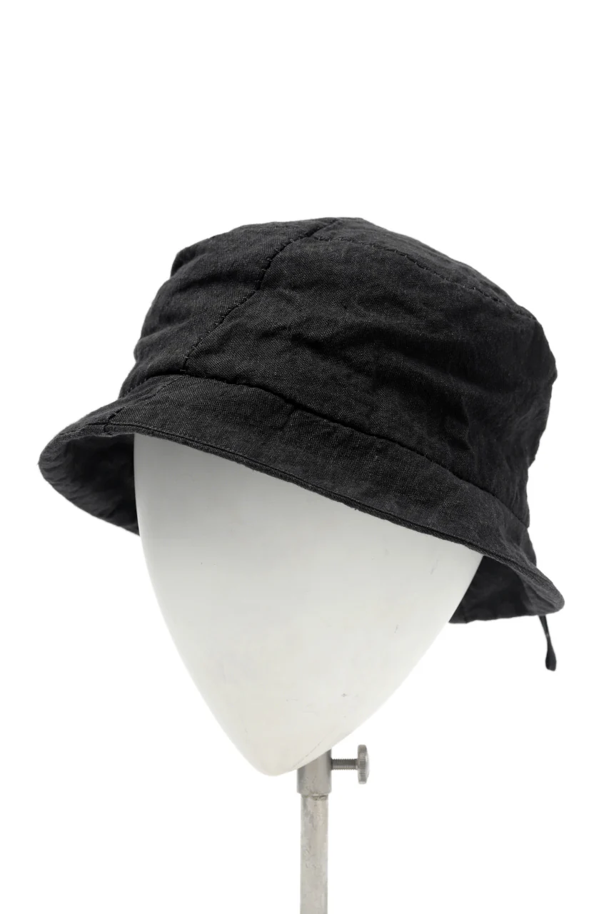 forme d'expression Derby Hat (Off Black)
