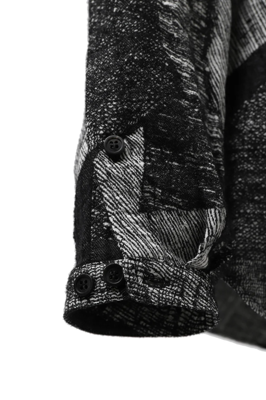 forme d'expression exclusive Cut-away Collared Shirt (White Black) - Image 25