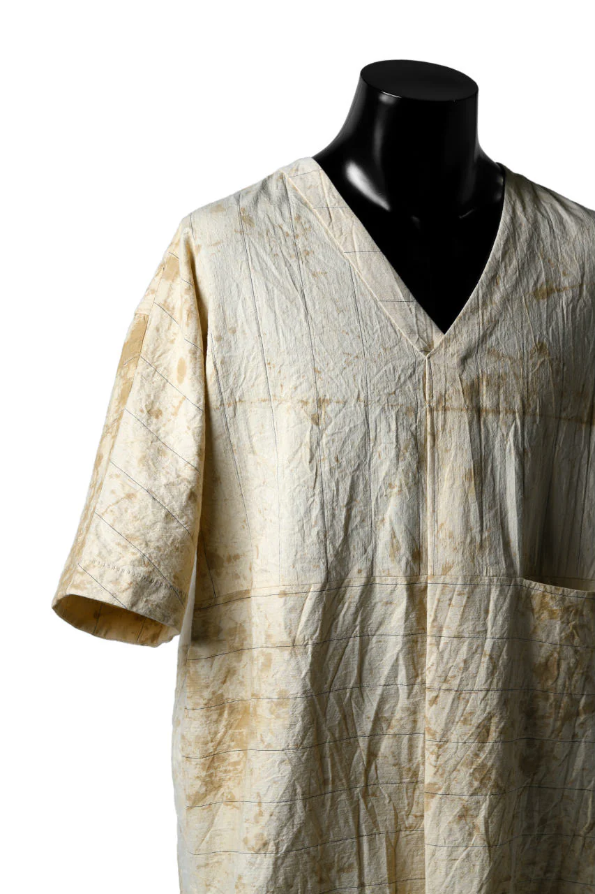 forme d'expression exclusive V Neck Scrub Shirt (Iced Tea) - Image 11