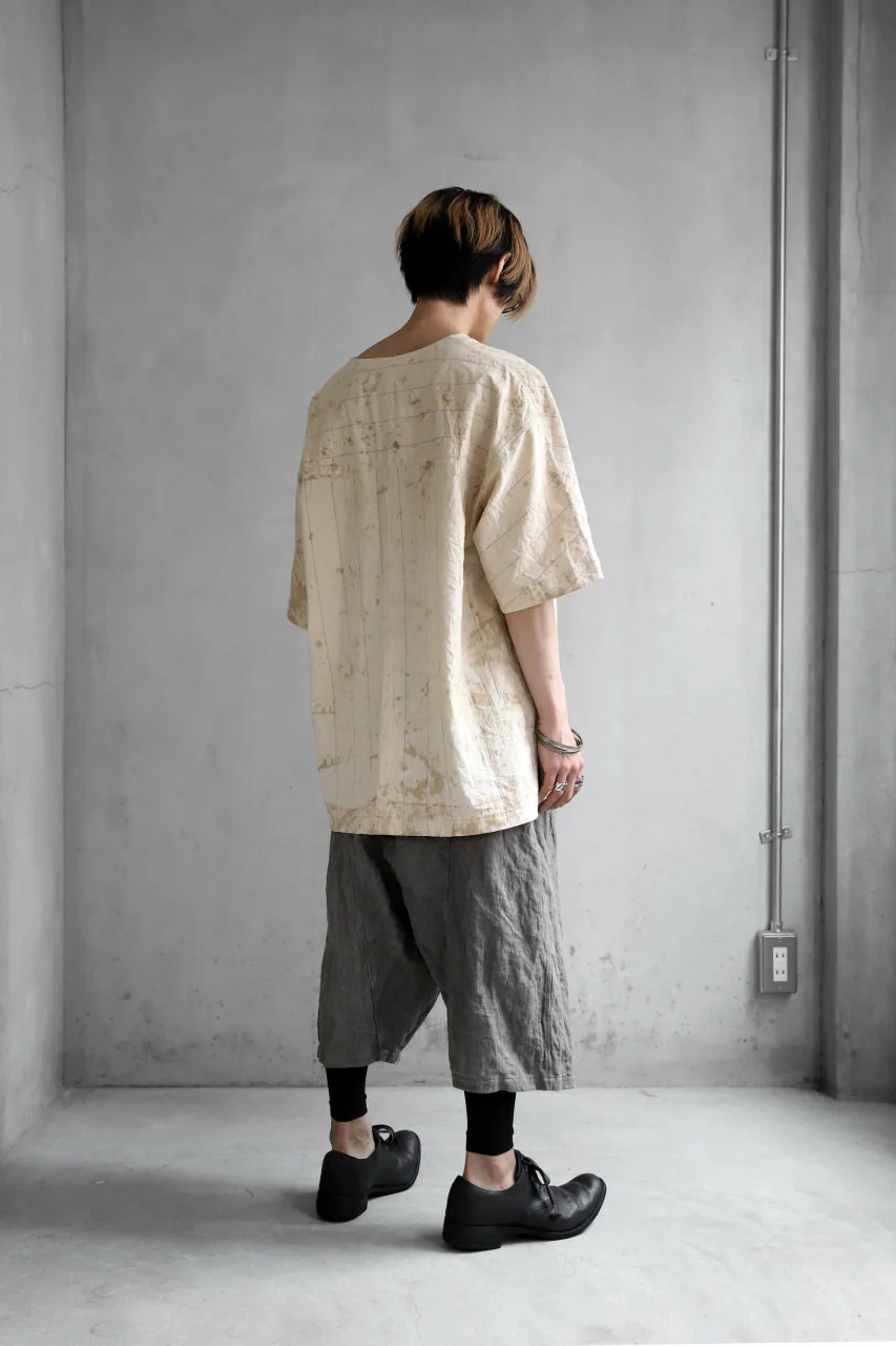 forme d'expression exclusive V Neck Scrub Shirt (Iced Tea) - Image 29