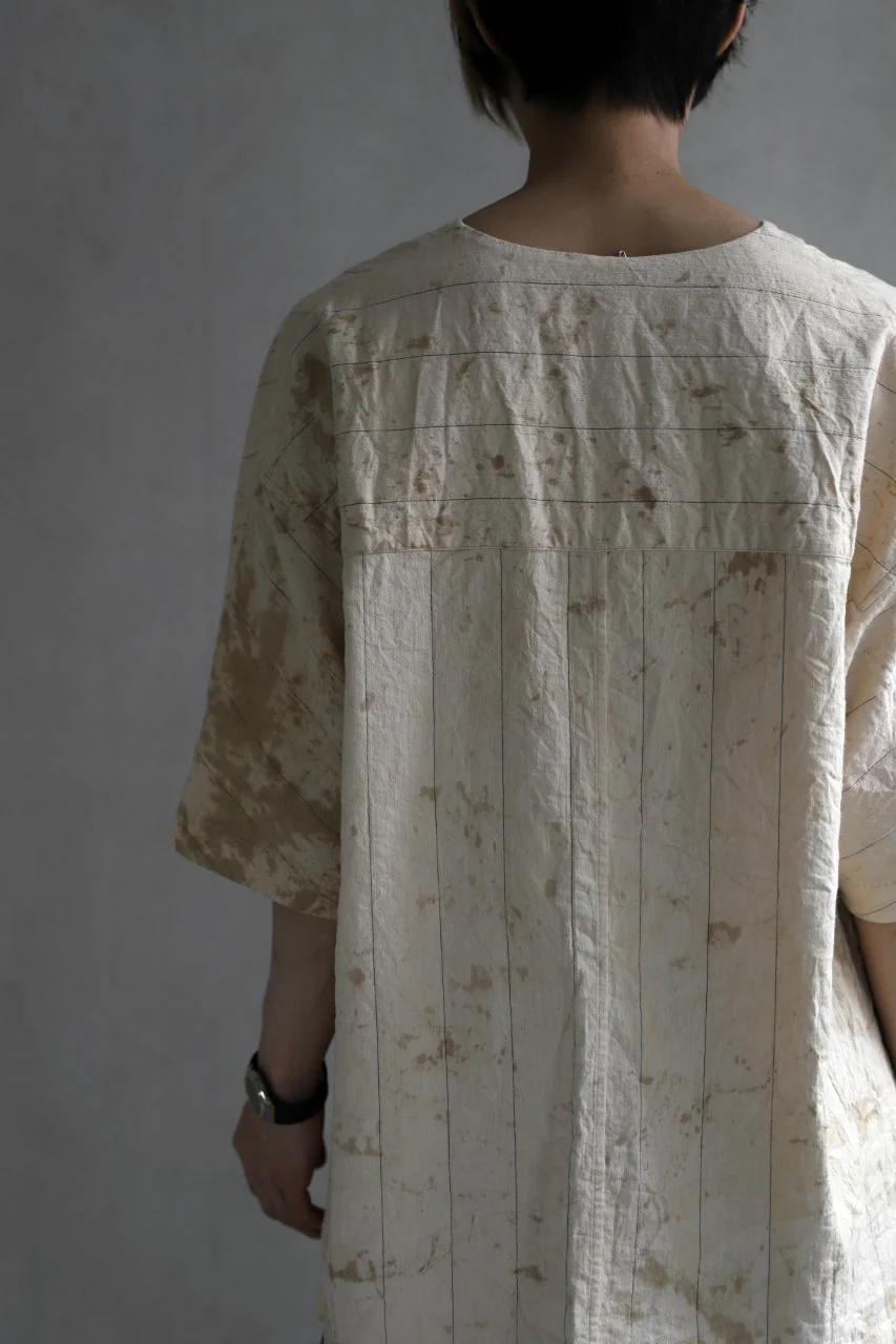 forme d'expression exclusive V Neck Scrub Shirt (Iced Tea) - Image 30