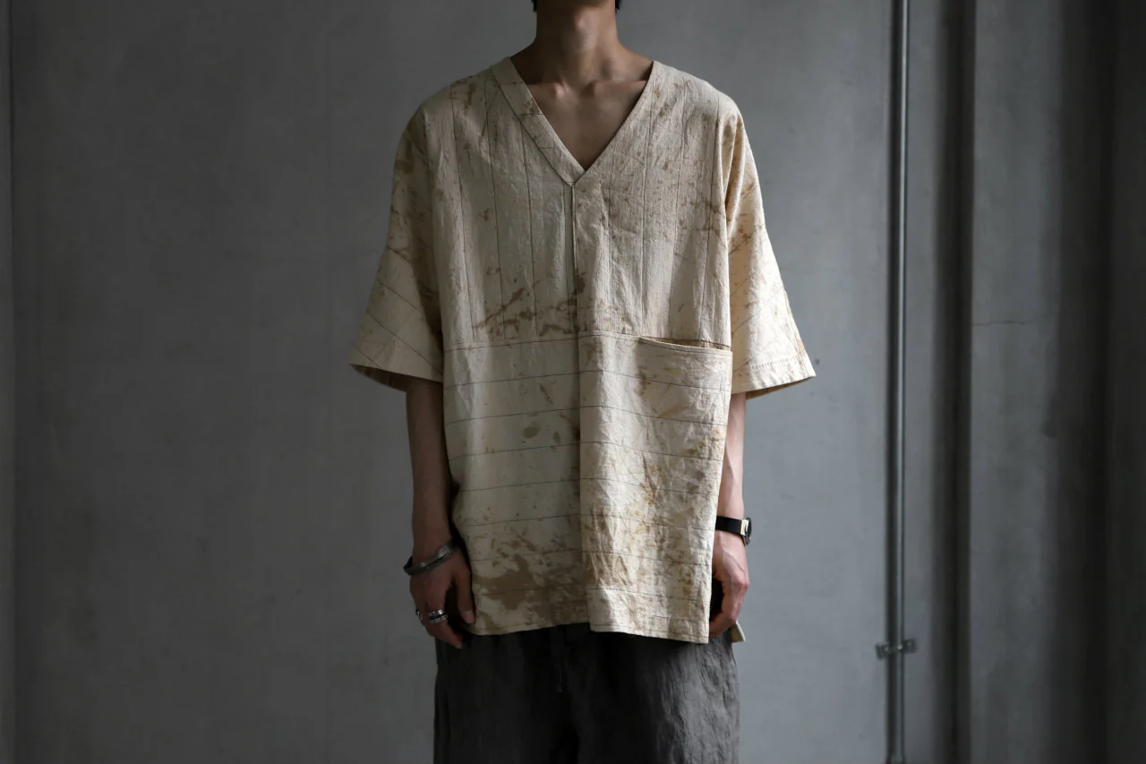 forme d'expression exclusive V Neck Scrub Shirt (Iced Tea) - Image 43