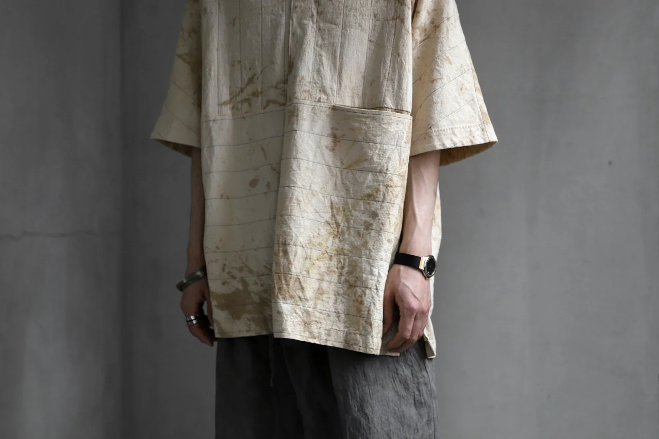 forme d'expression exclusive V Neck Scrub Shirt (Iced Tea) - Image 45