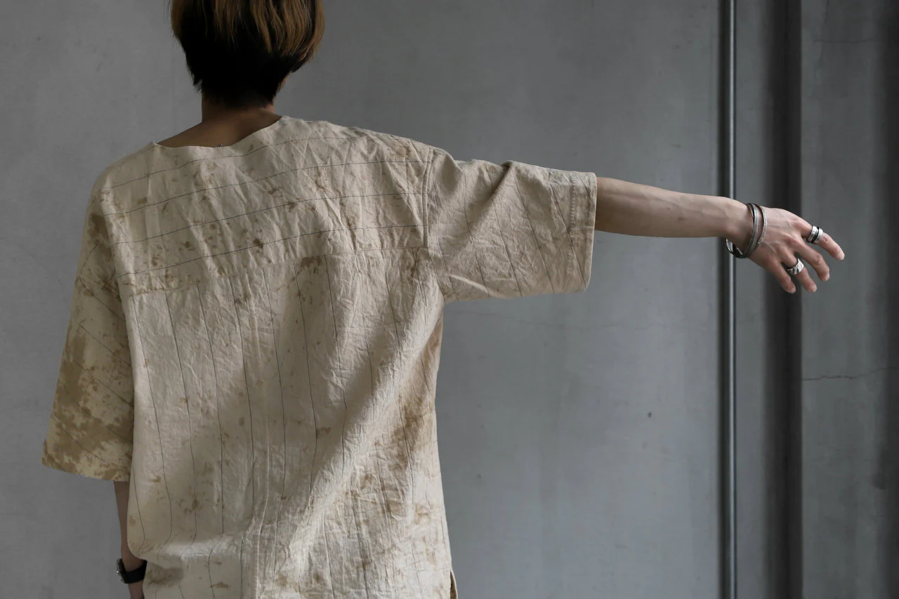 forme d'expression exclusive V Neck Scrub Shirt (Iced Tea) - Image 46