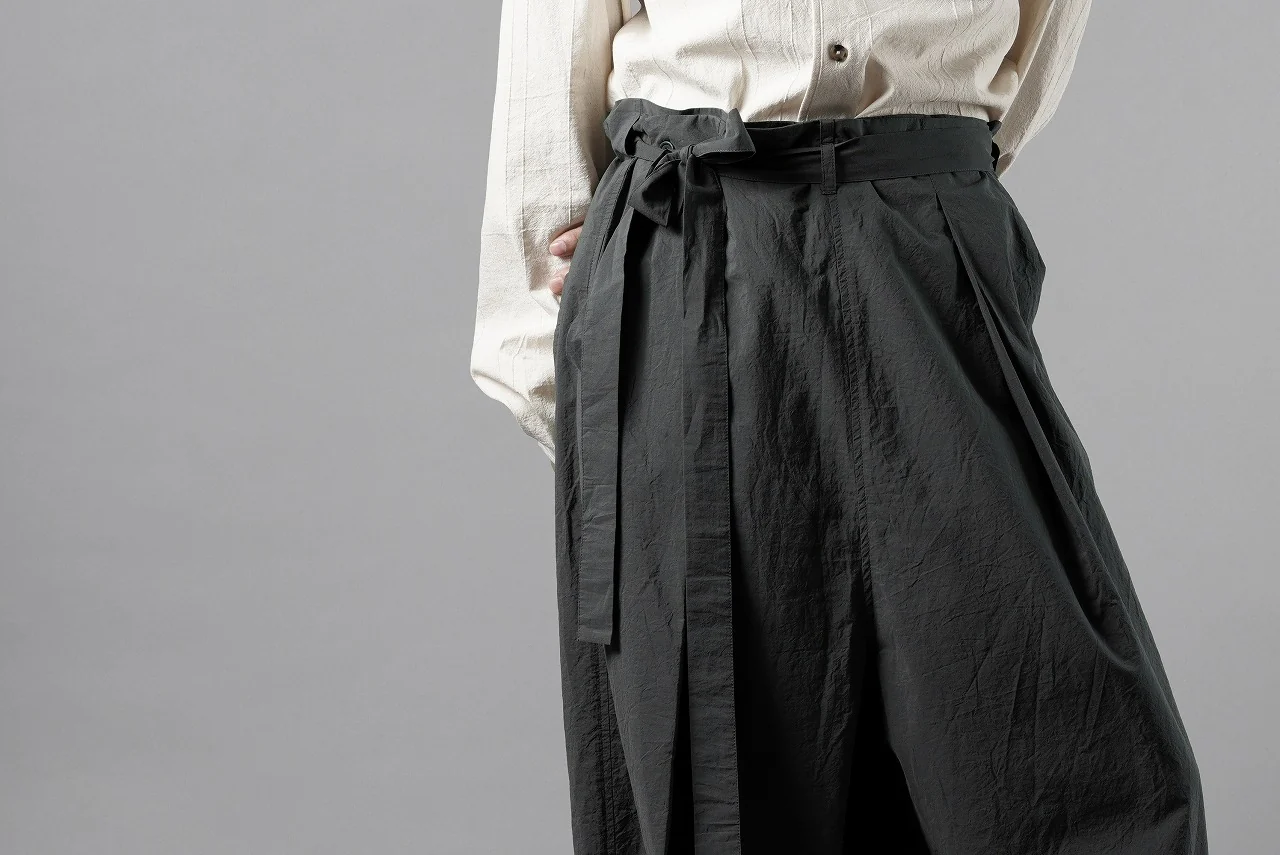 forme d'expression Harem Pants / FC7A (Carbon) - Image 20