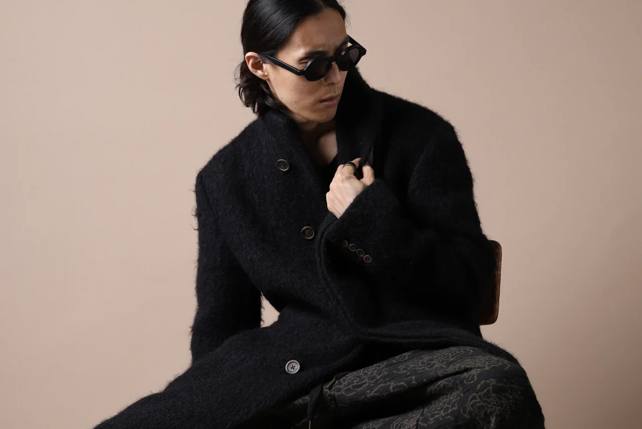 forme d'expression High Neck Warm Coat (Black) - Image 29