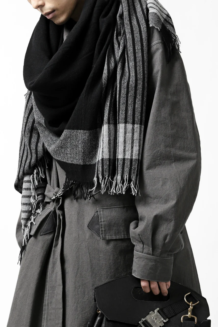 forme d'expression Mambo Graphic Plaid Stole (Mono) - Image 26