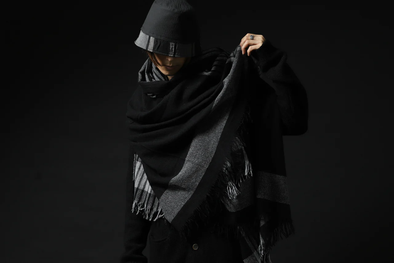 forme d'expression Mambo Graphic Plaid Stole (Mono) - Image 49