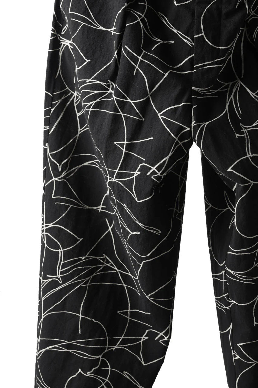 forme d'expression Narrow Tucked Wide Trousers (Black) - Image 34