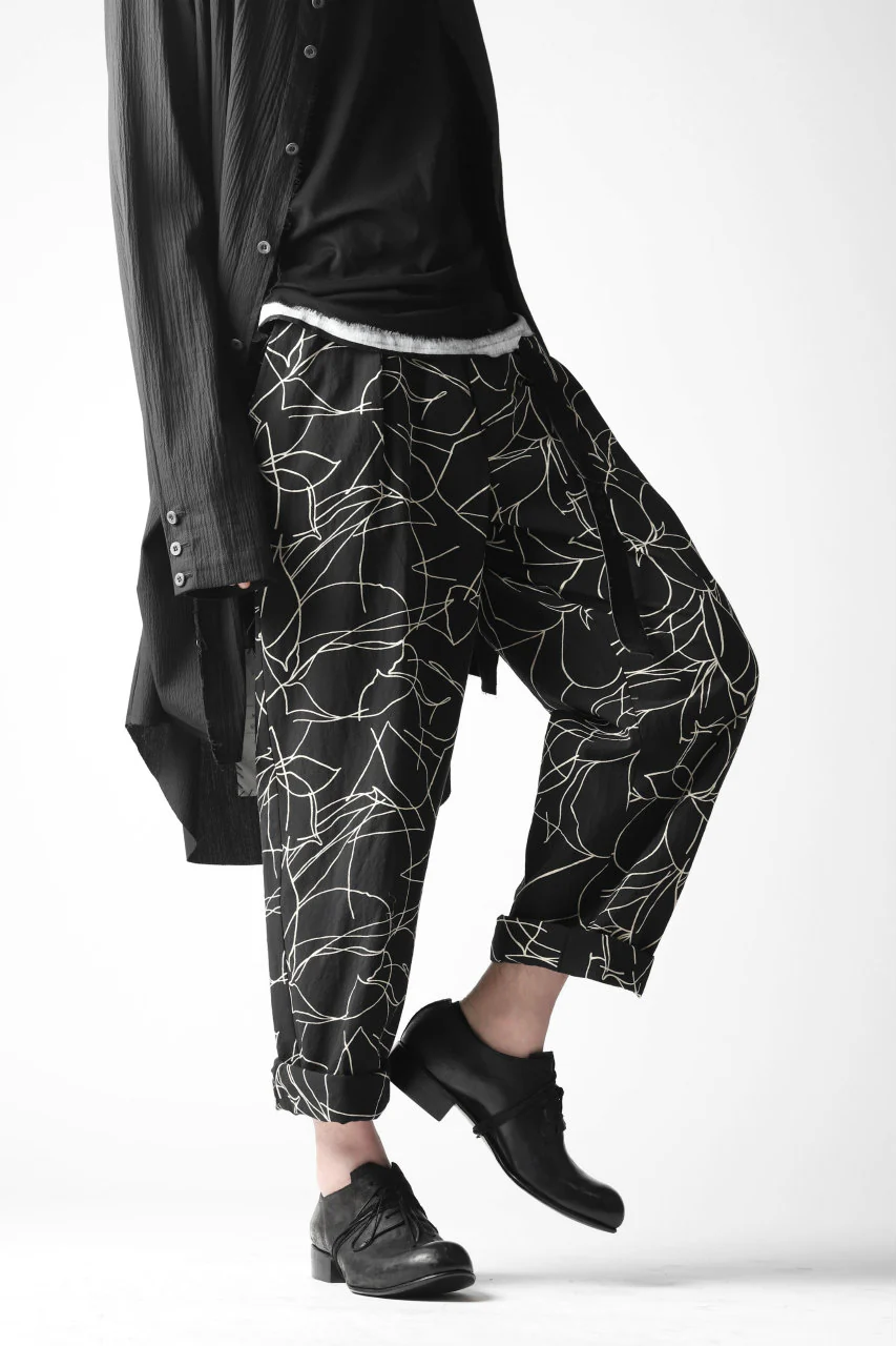 forme d'expression Narrow Tucked Wide Trousers (Black) - Image 7