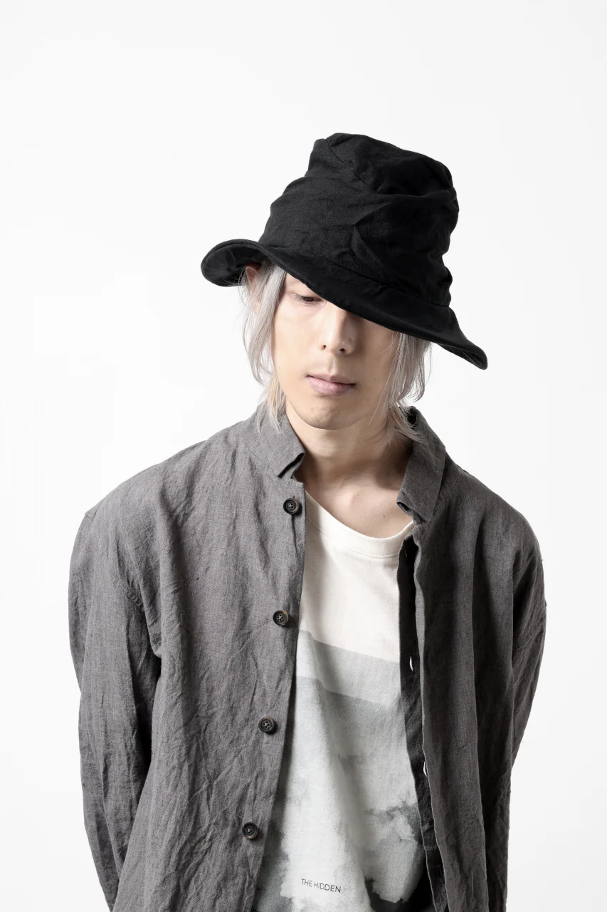 forme d'expression Skewed Fedora Hat (Black) - Image 2