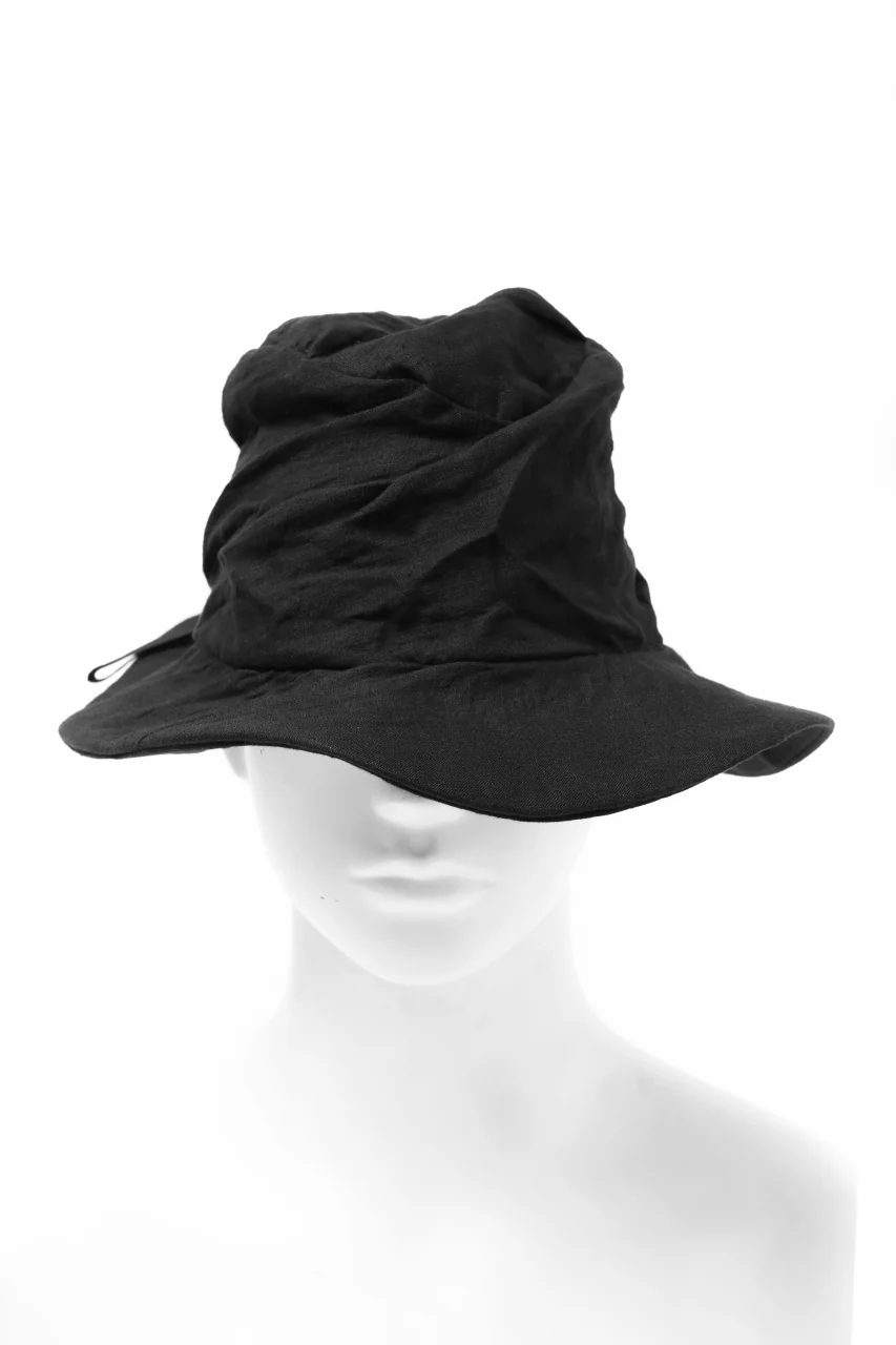 forme d'expression Skewed Fedora Hat (Black) - Image 3
