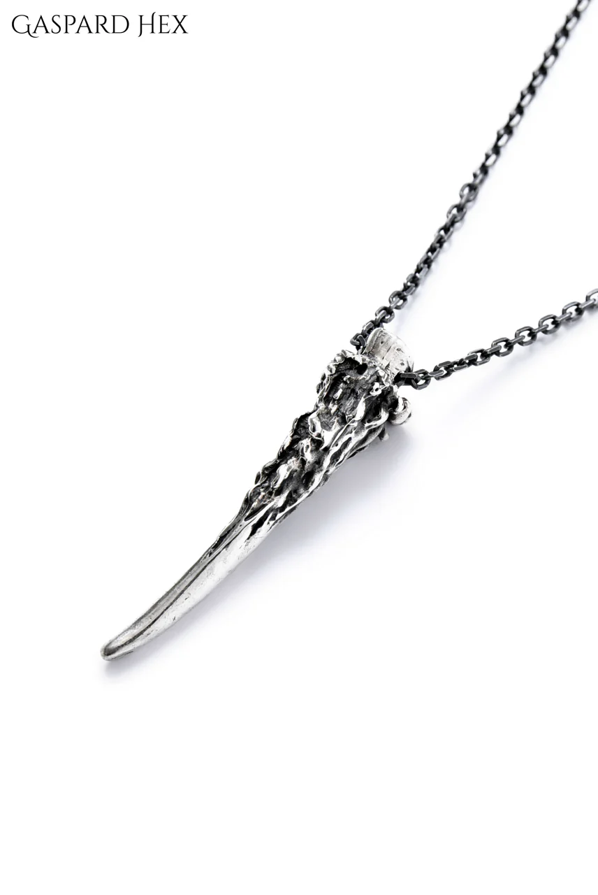 GASPARD HEX Small Horn Silver 80cm chain - Image 4