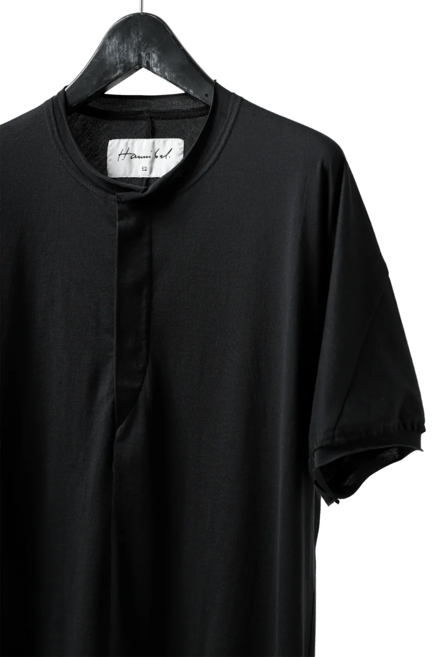 Hannibal. Hidden Button Placket T-Shirt / adrian 111. (DRY BLACK) - Image 9