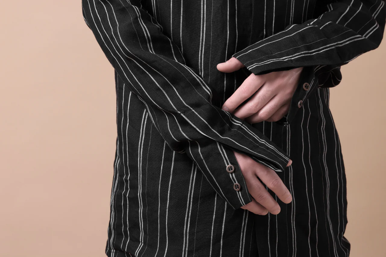 Hannibal. Stand Collar Shirt / Jorma 126. (BLACK STRIPED) - Image 34