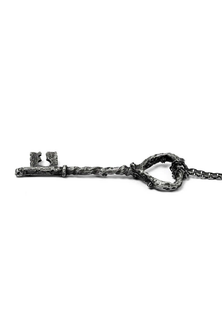 Holzpuppe Barnacles Rusted Key Pendant Necklace (KN-607) - Image 10