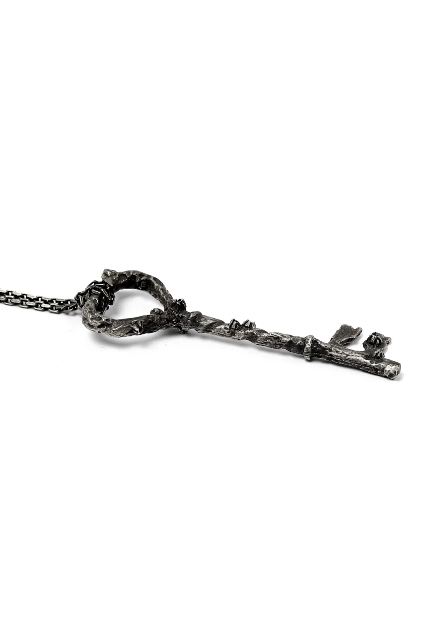 Holzpuppe Barnacles Rusted Key Pendant Necklace (KN-607) - Image 12