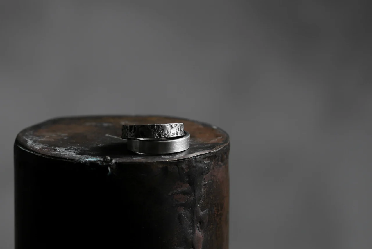 Holzpuppe Double banded Silver ring texture-1 - Image 19