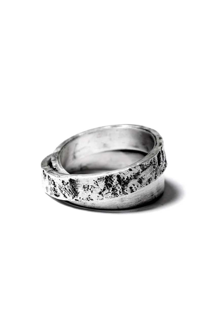 Holzpuppe Double banded Silver ring texture-1 - Image 7