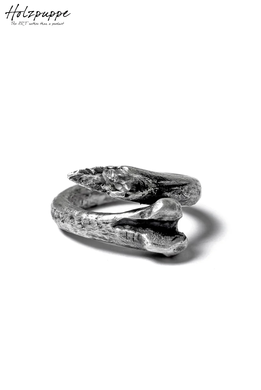 Holzpuppe exclusive Bone ring with White Quartz - Image 5