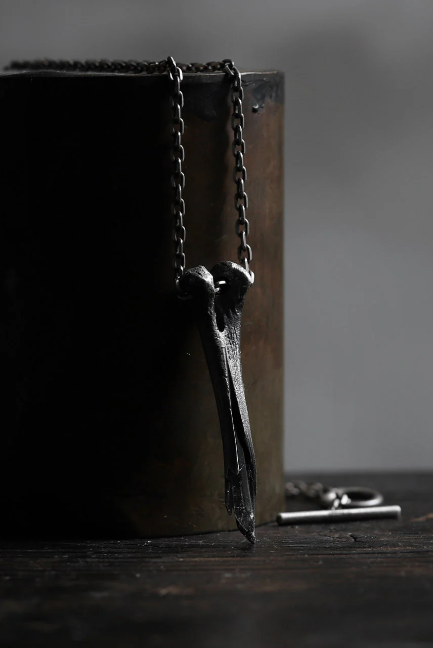 Holzpuppe exclusive Femur Bone Pendants with Green Tourmalinated Quartz - Image 11