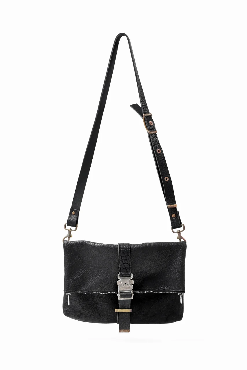 ierib exclusive folded shoulder-clutch bag / Shrunken Rough Bull (BLACK)