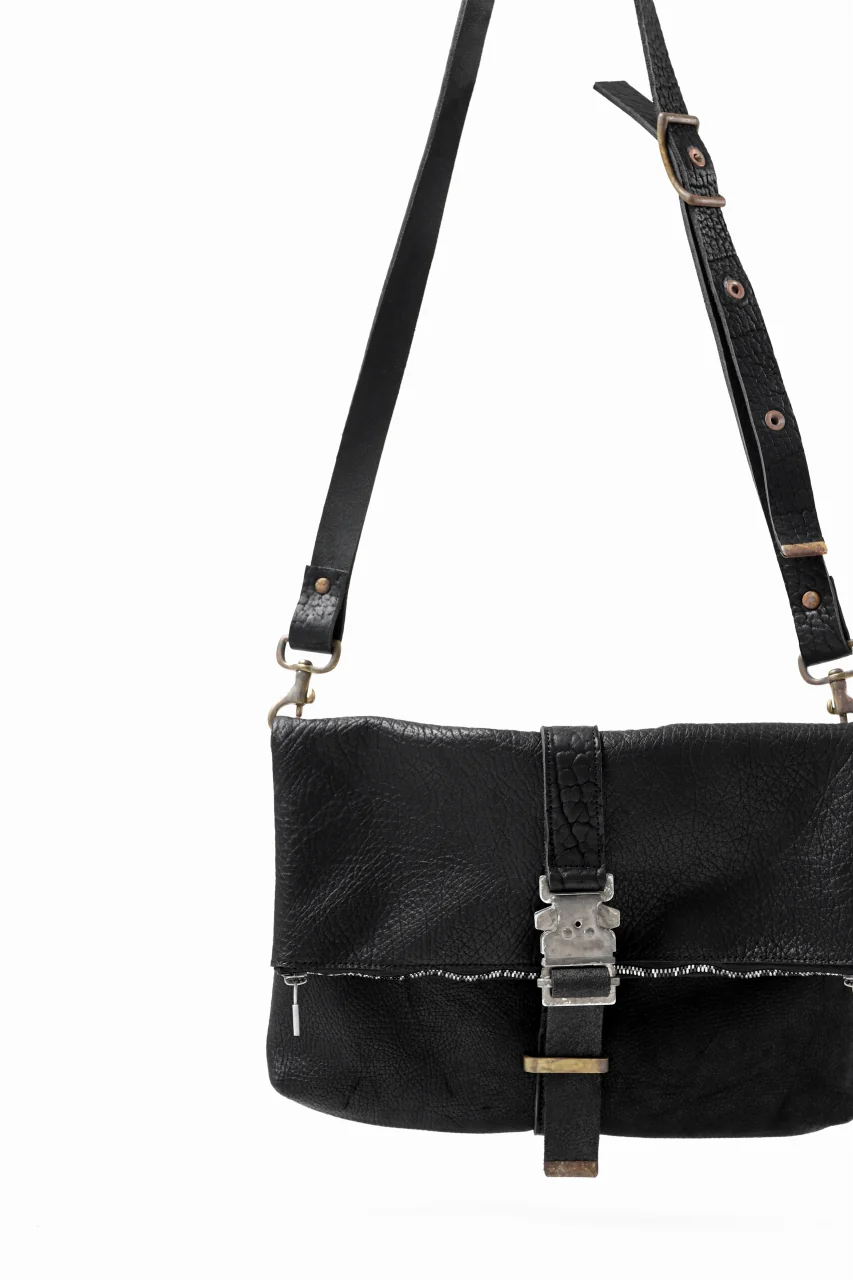 ierib exclusive folded shoulder-clutch bag / Shrunken Rough Bull (BLACK) - Image 10