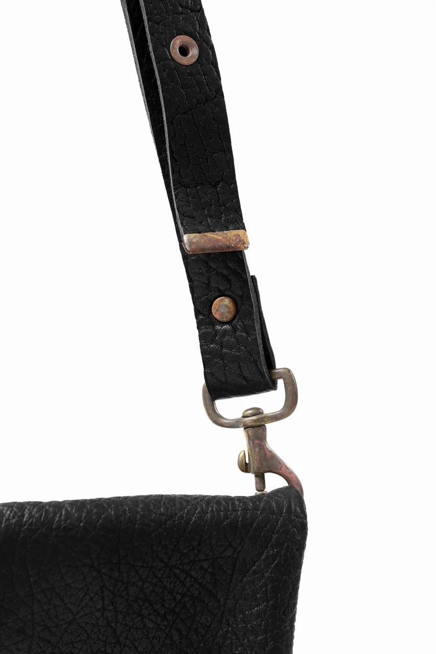 ierib exclusive folded shoulder-clutch bag / Shrunken Rough Bull (BLACK) - Image 14