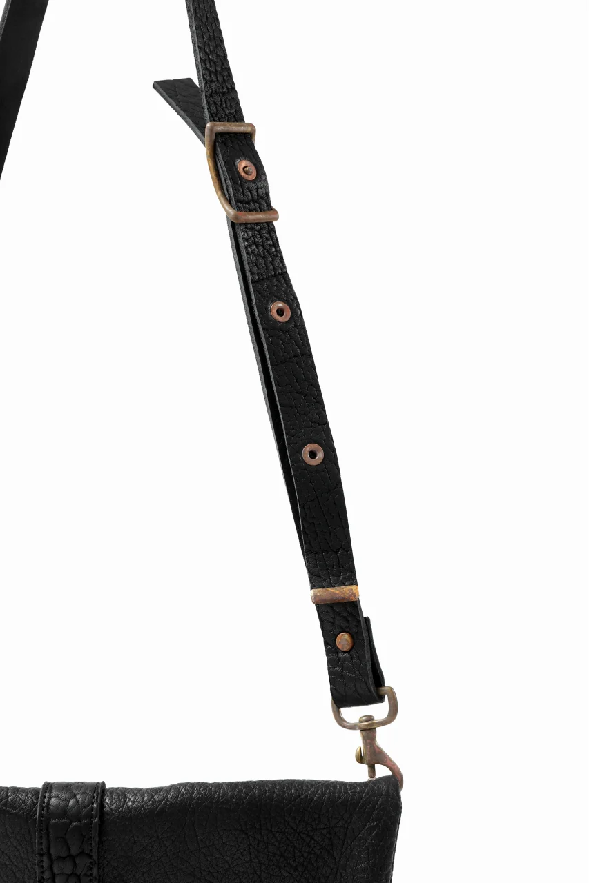 ierib exclusive folded shoulder-clutch bag / Shrunken Rough Bull (BLACK) - Image 16