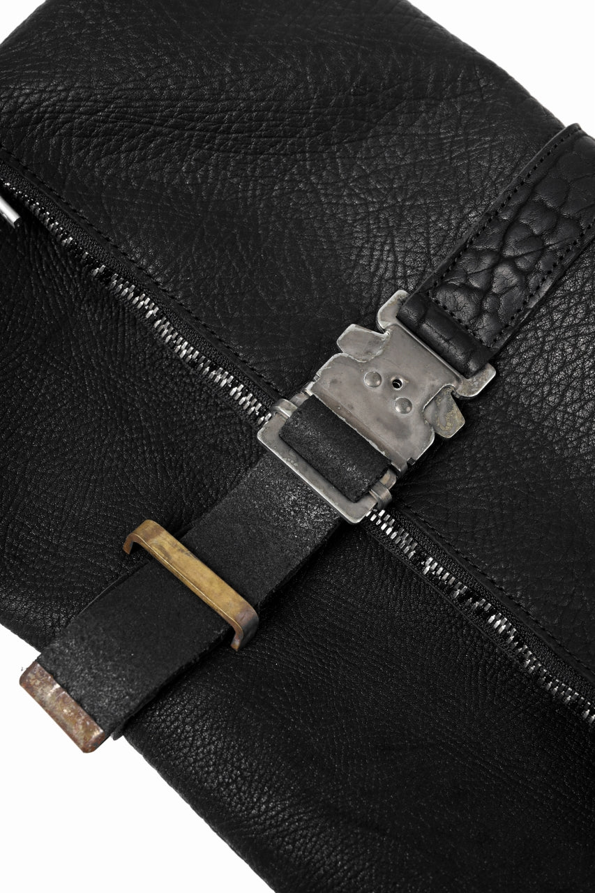 ierib exclusive folded shoulder-clutch bag / Shrunken Rough Bull (BLACK) - Image 22