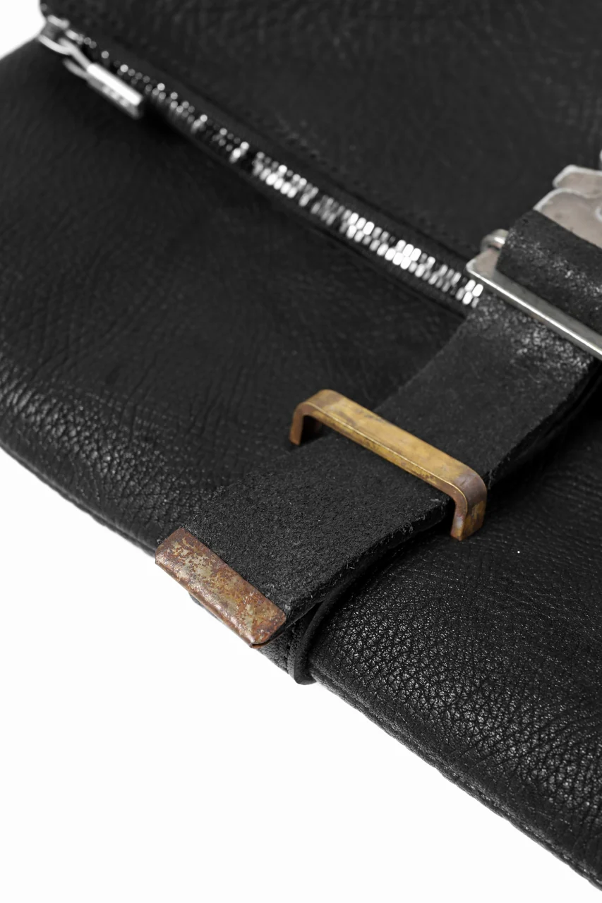 ierib exclusive folded shoulder-clutch bag / Shrunken Rough Bull (BLACK) - Image 23