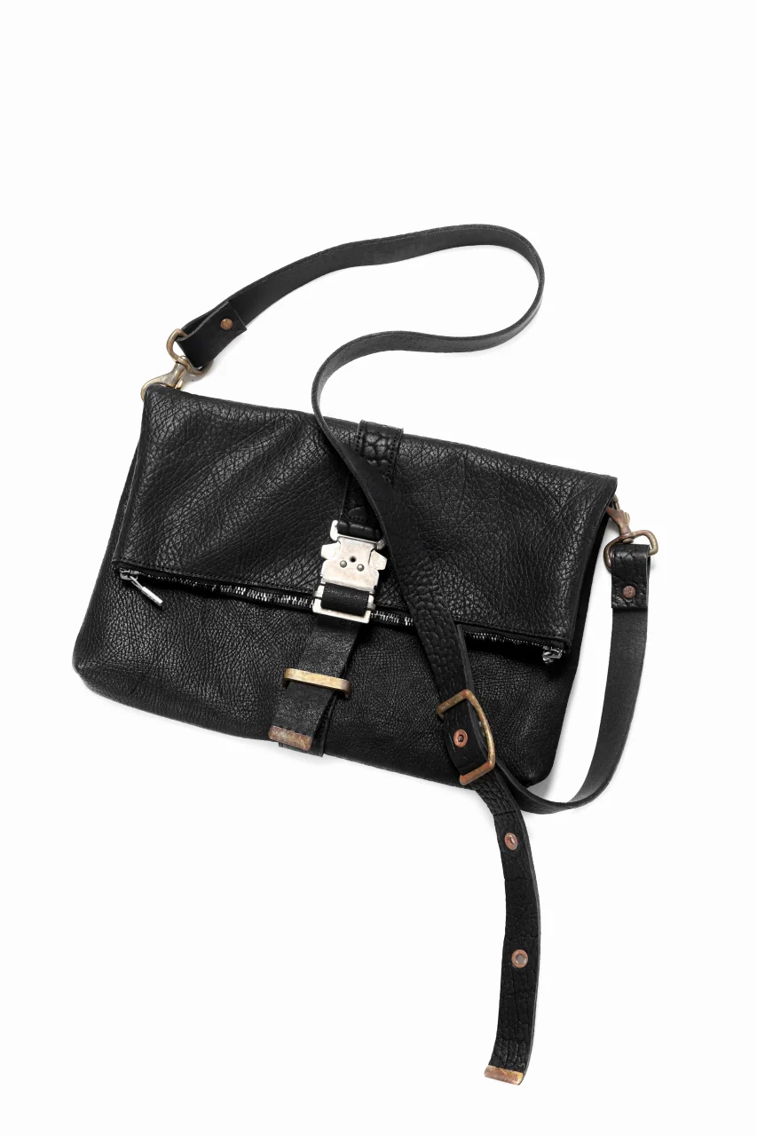 ierib exclusive folded shoulder-clutch bag / Shrunken Rough Bull (BLACK) - Image 3
