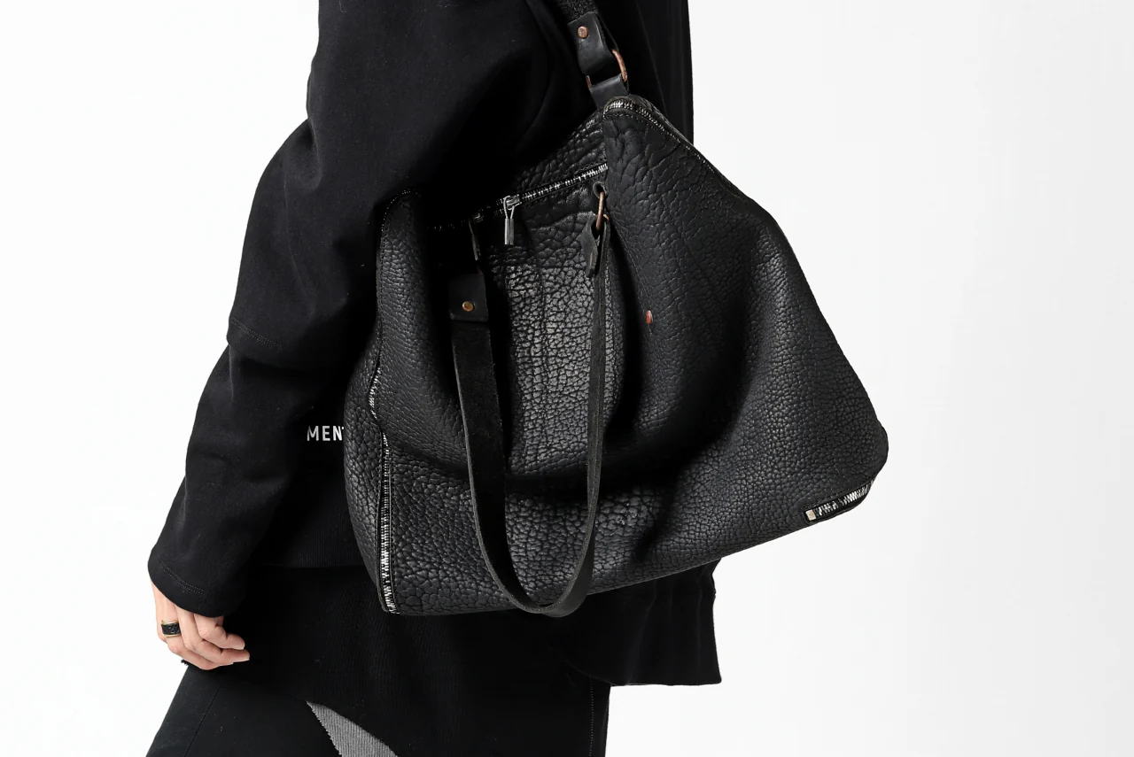 ierib onepiece tote bag / Rough Bull (BLACK) - Image 51