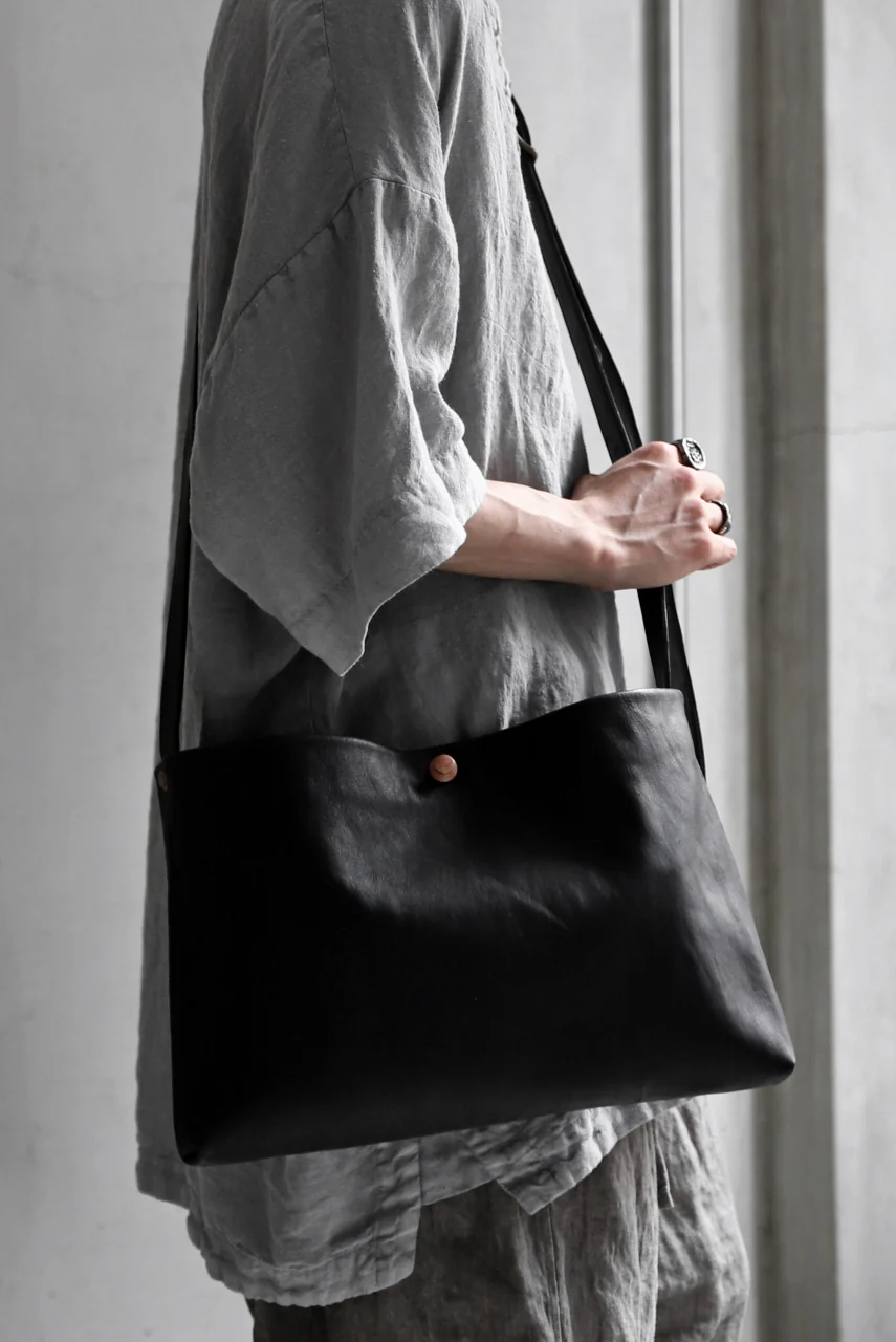 ierib exclusive practical-583 shoulder bag / Natural Camel (BLACK) - Image 46