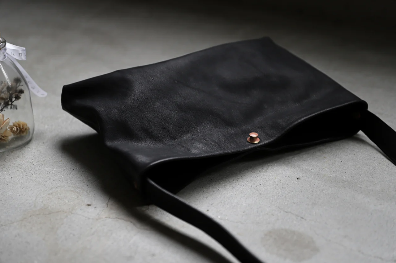 ierib exclusive practical-583 shoulder bag / Natural Camel (BLACK) - Image 51