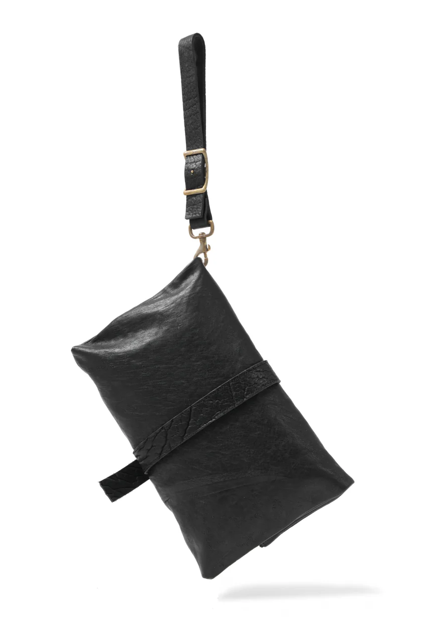 ierib Folded Clutch Bag with Hand Strap / FVT Oiled Horse (BLACK) - Image 10