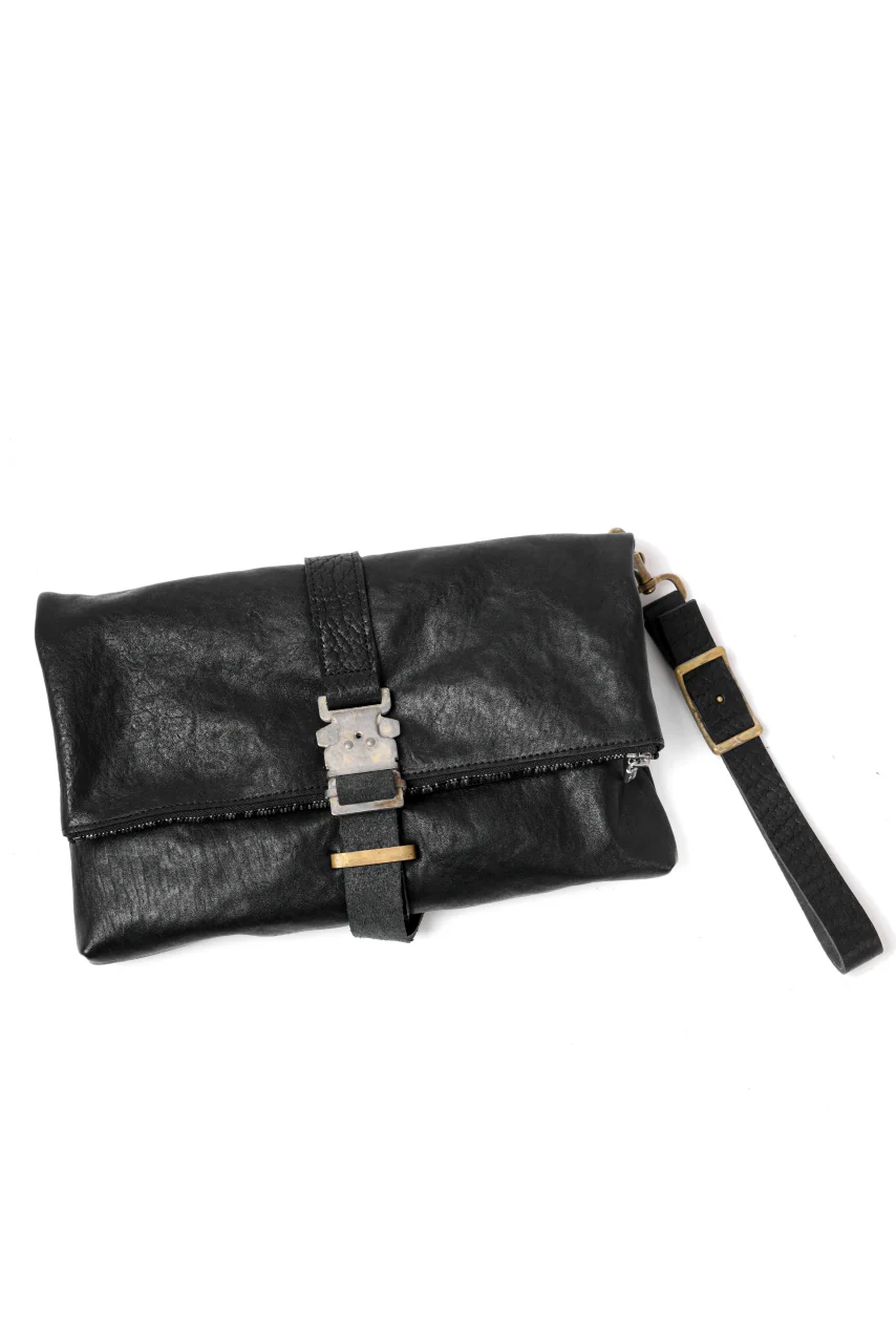 ierib Folded Clutch Bag with Hand Strap / FVT Oiled Horse (BLACK) - Image 3