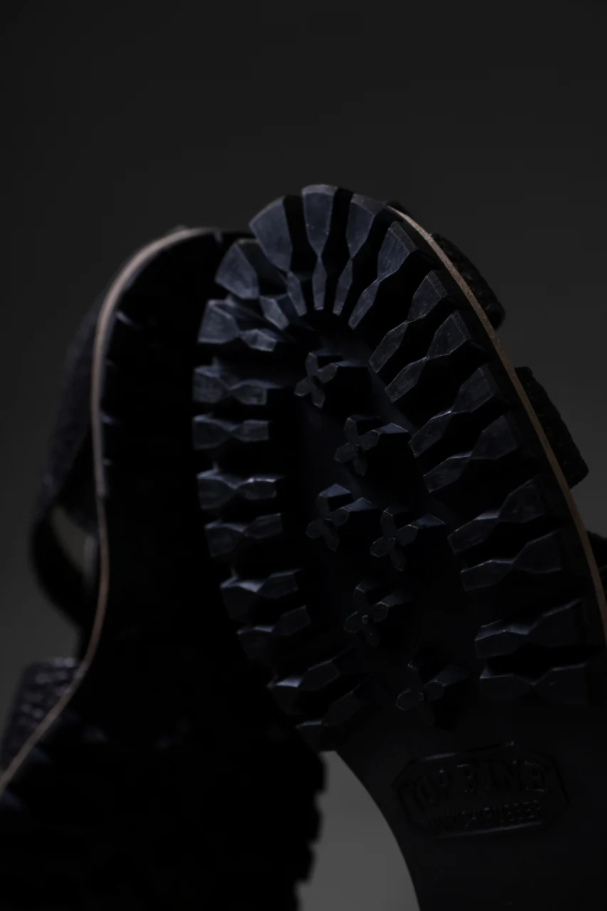ierib Gurkha Sandals / Kesennuma Shark (BLACK) - Image 49