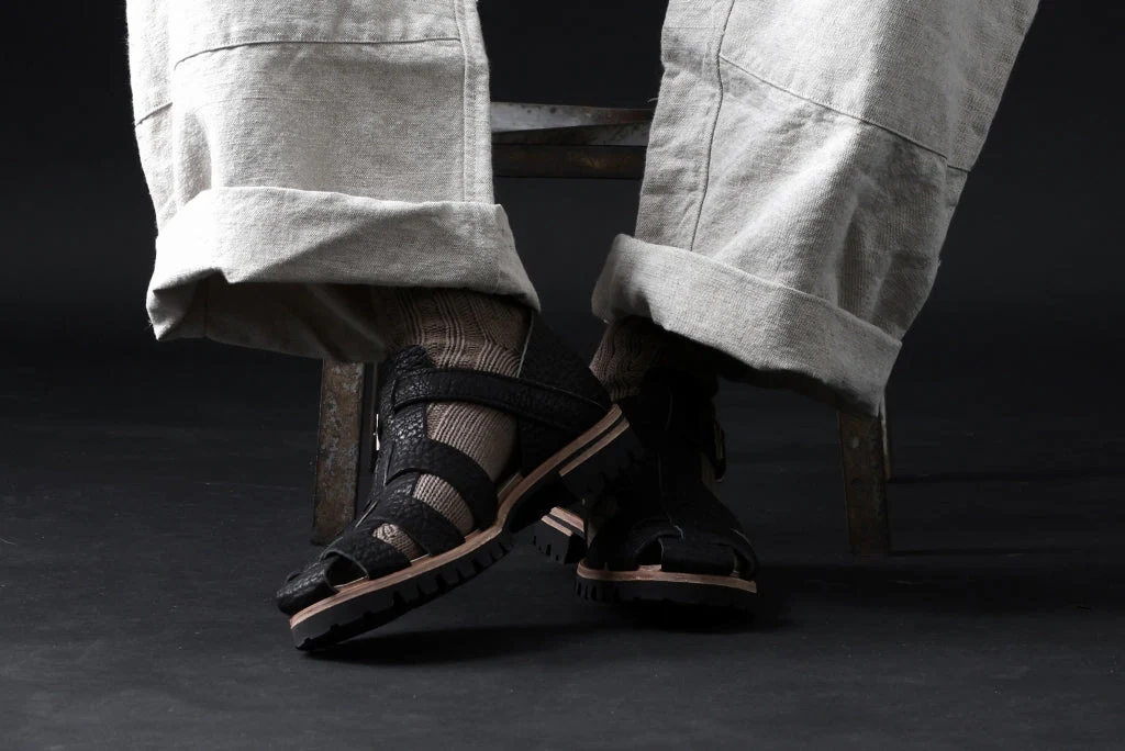 ierib Gurkha Sandals / Kesennuma Shark (BLACK) - Image 64