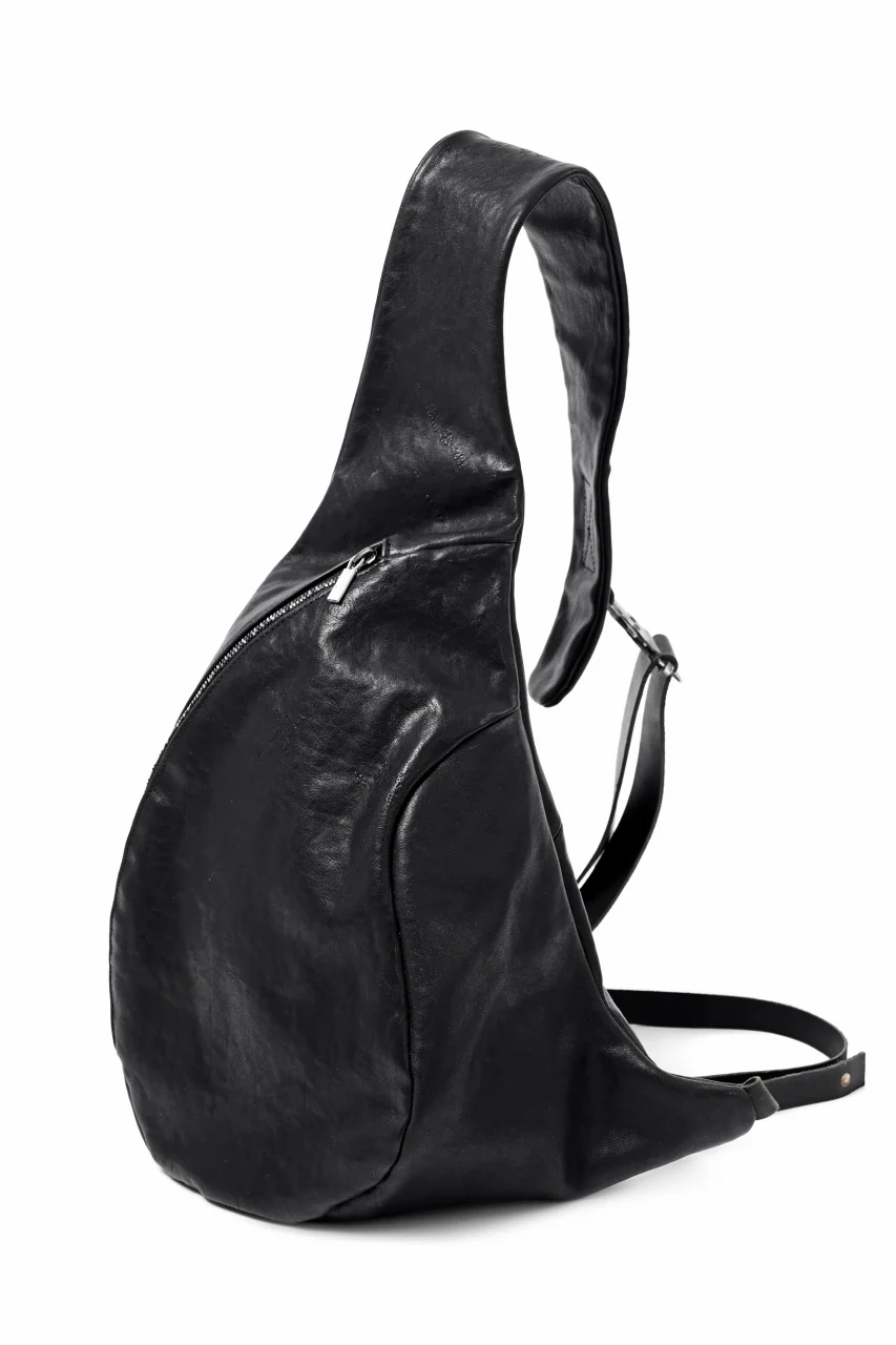 ierib Harness One Shoulder Bag Large / Shiny Horse Leather (BLACK)